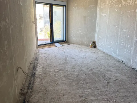 Prodaja, jednosoban stan, 53m², Centar, Ulcinj - image 5