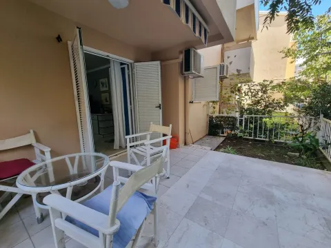 Rent, two bedroom apartment, 52m², Budva, Crna Gora - image 16