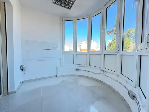 Rent, office space, 48m², Ljubović, Podgorica - image 3