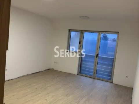 Rent, one bedroom apartment, 32m², Bulevar Evrope, Novi Sad Sve Podlokacije - image 1