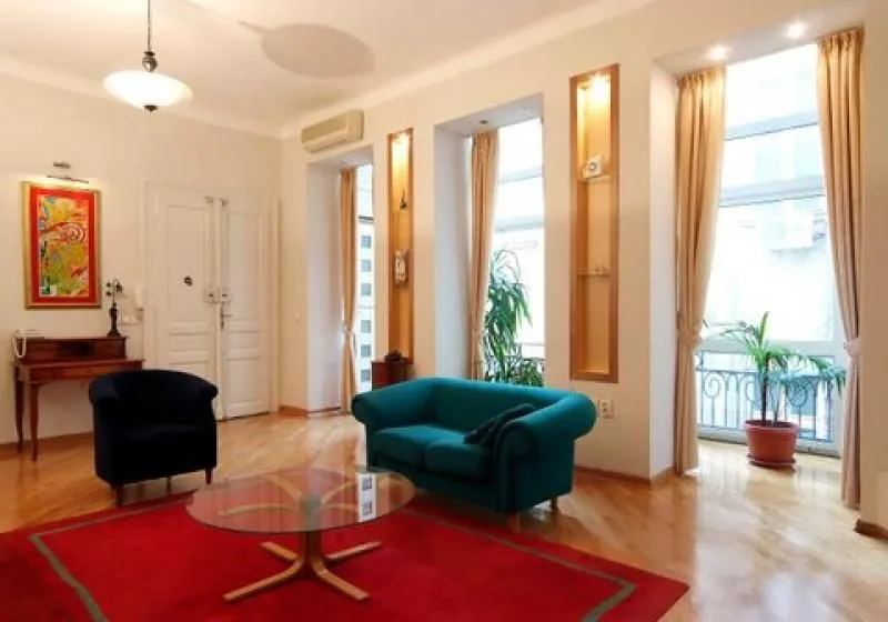 Izdavanje, stan, 160m², Stari Grad, Beograd