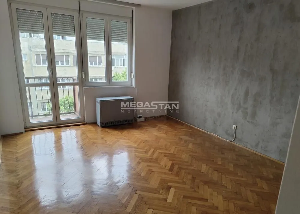 Prodaja, dvosoban stan, 68m², Stari Grad, Beograd