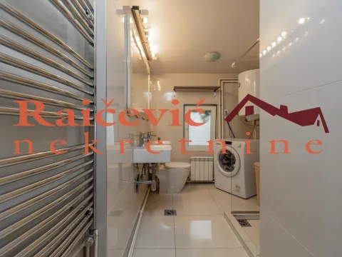 Sale, three bedroom apartment, 82m², Kalenić Pijaca, Vračar Sve Podlokacije - image 14