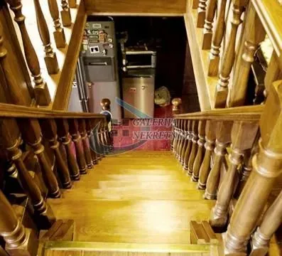 Sale, four bedroom apartment, 142m², Zemun Centar, Zemun Sve Podlokacije - image 17