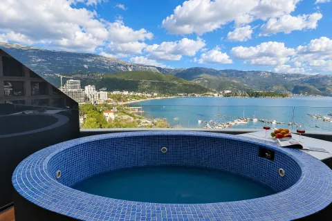 Rent, two bedroom apartment, 117m², Centar, Budva - image 9