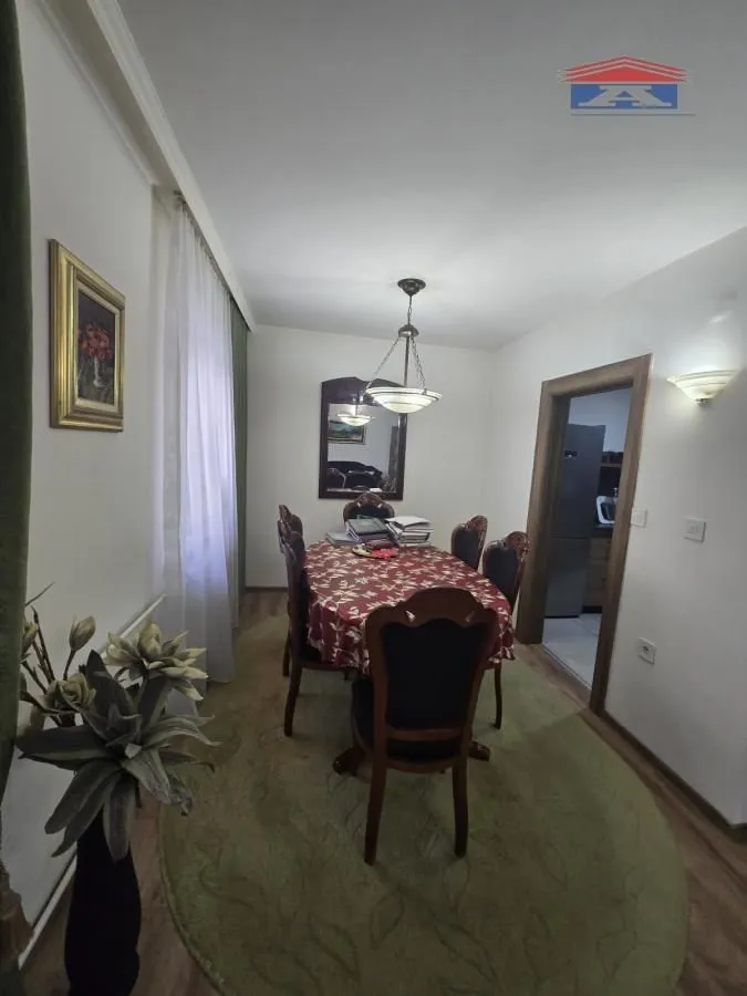 Prodaja, četvorosoban stan, 108m², Grbavica, Novi Sad Sve Podlokacije