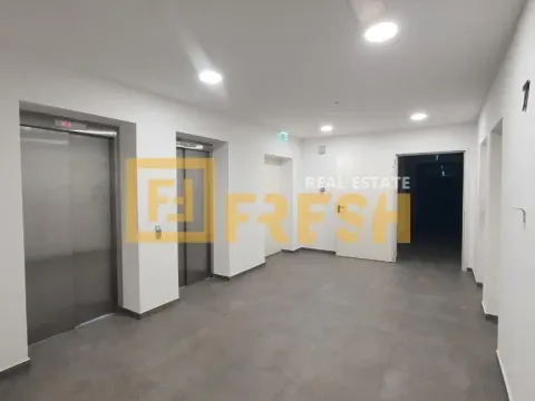 Prodaja, trosoban stan, 105m², Stari Aerodrom, Podgorica - image 14