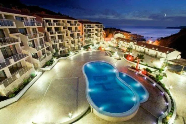 Prodaja, dvosoban stan, 77m², Pržno, Budva