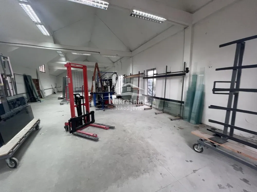 Rent, office space, 240m², Arnajevo, Barajevo