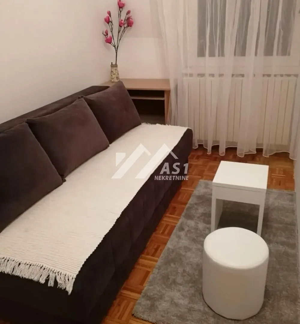 Izdavanje, jednosoban stan, 35m², Liman 2, Novi Sad Sve Podlokacije