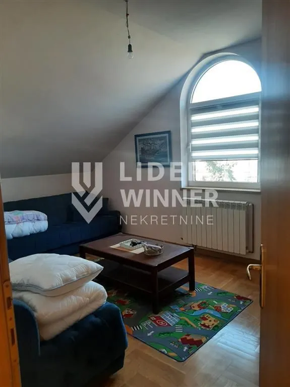 Prodaja, kuća, 175m², Sremčica, Beograd