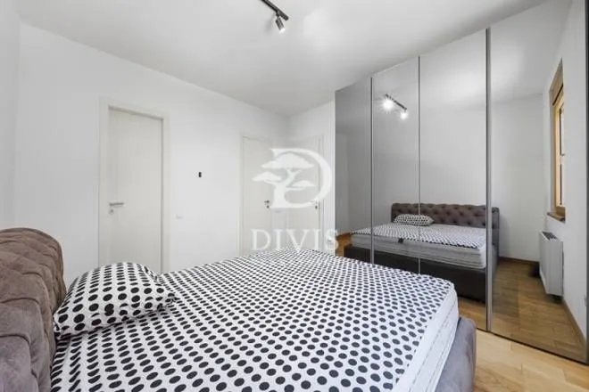 Sale, four bedroom apartment, 118m², Crveni Krst, Beograd