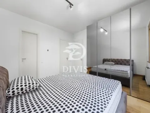 Prodaja, četvorosoban stan, 118m², Crveni Krst, Beograd - image 13