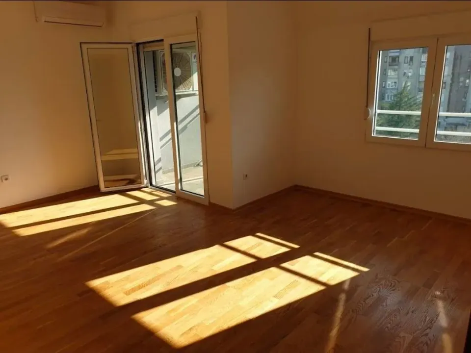 Rent, two bedroom apartment, 60m², Blok 6, Podgorica