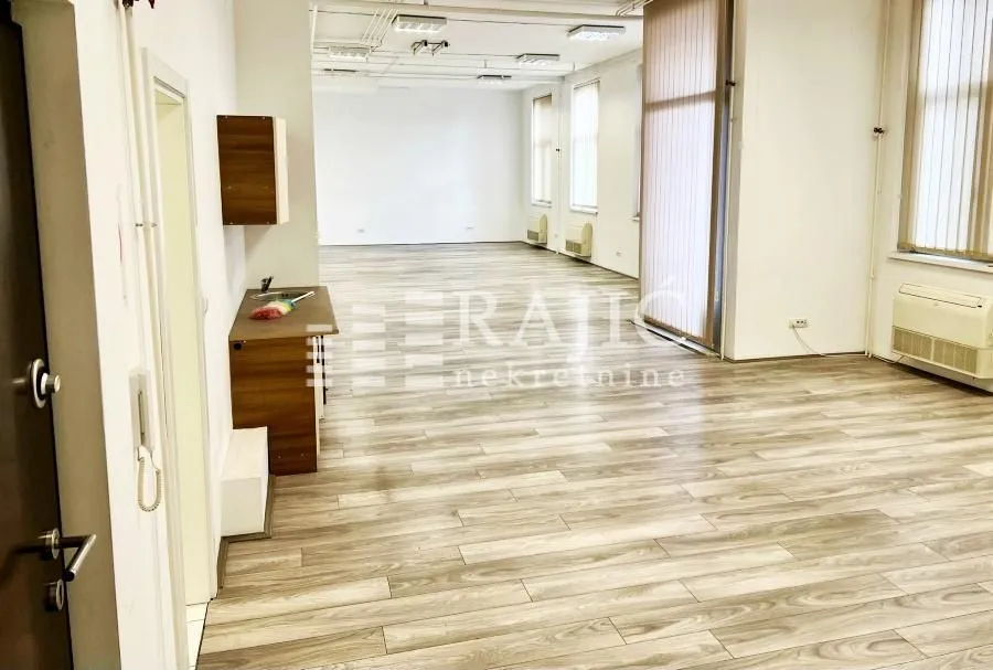 Rent, office space, 165m², Stari Grad, Beograd