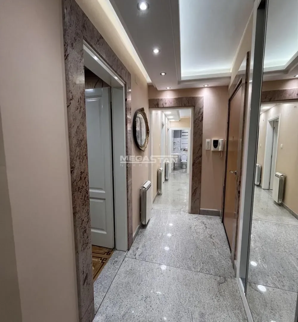 Rent, four bedroom apartment, 185m², Vračar Hram, Vračar Sve Podlokacije