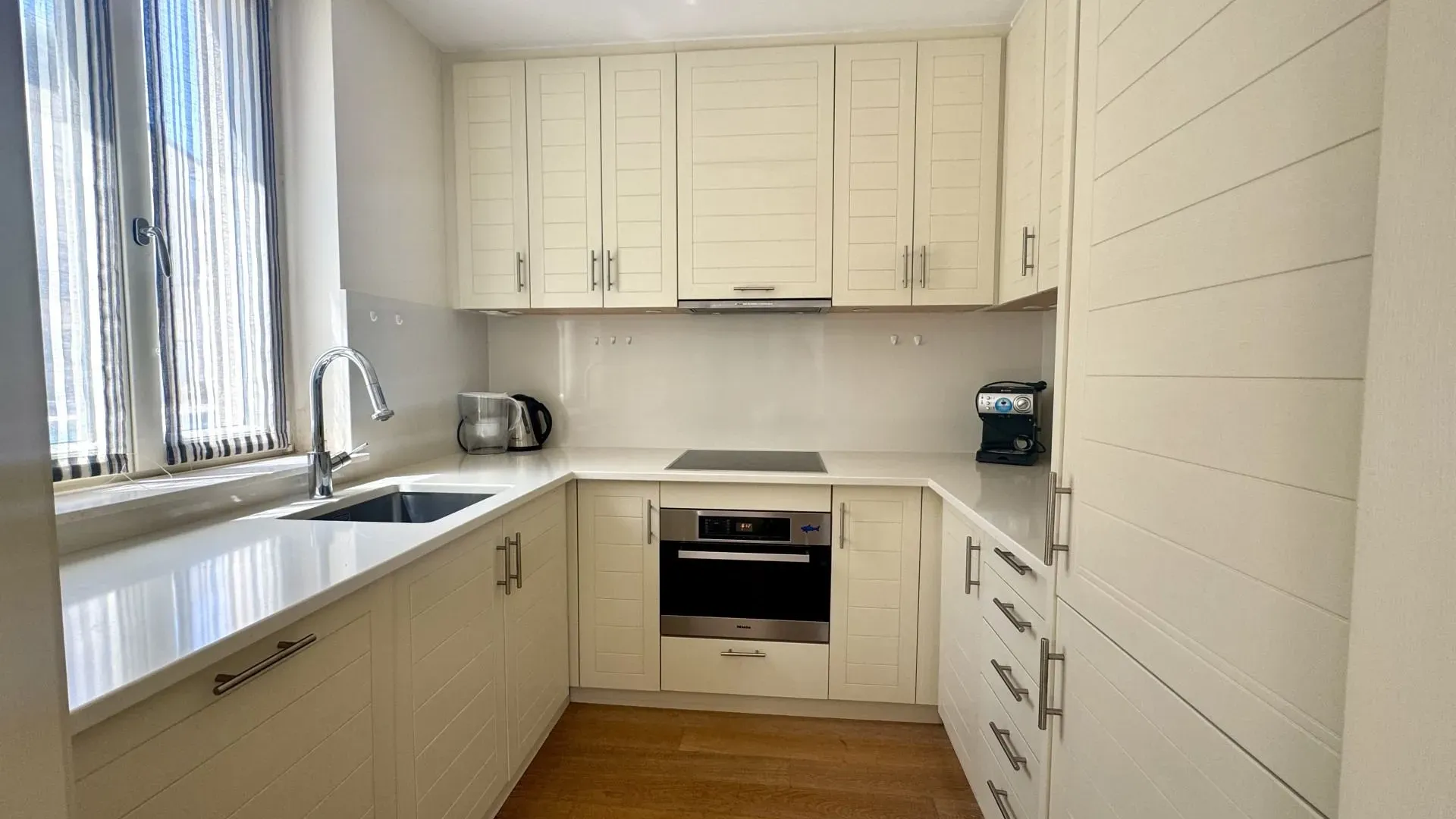 Rent, one bedroom apartment, 68m², Porto Montenegro, Tivat