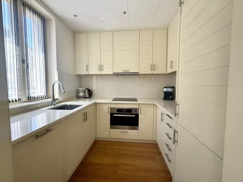 Izdavanje, jednosoban stan, 68m², Porto Montenegro, Tivat - image 4