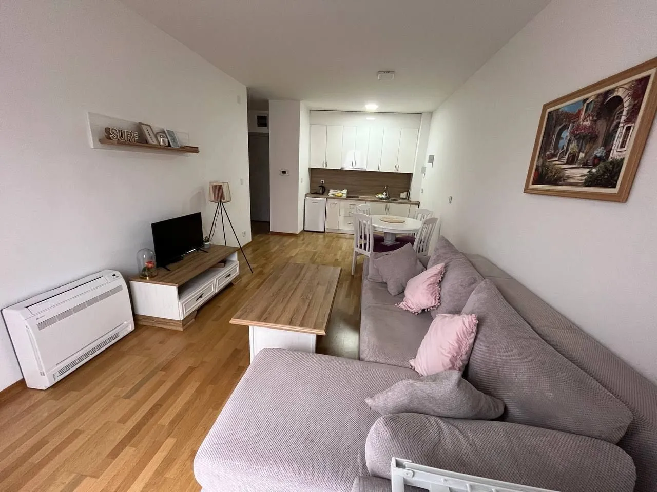 Rent, one bedroom apartment, 43m², Bečići, Budva