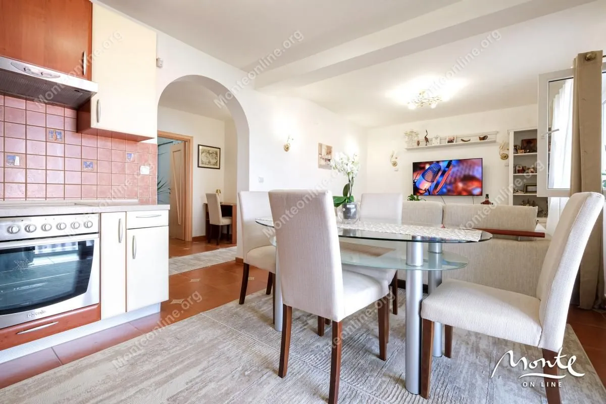 Prodaja, kuća, 210m², Krašići, Tivat