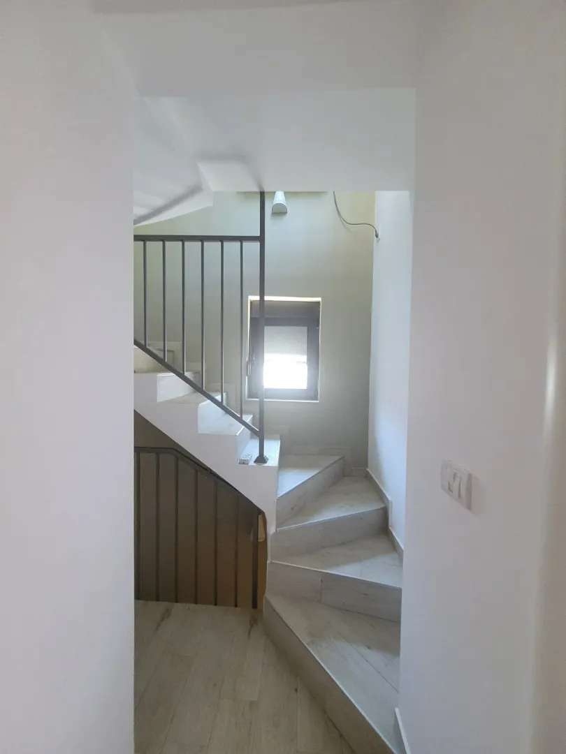 Prodaja, kuća, 156m², Kunje, Bar