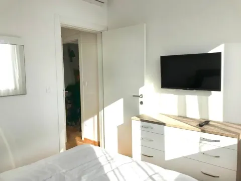 Prodaja, jednosoban stan, 46m², Centar, Bar - image 6