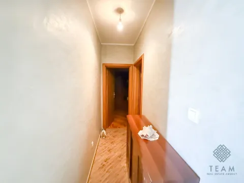 Izdavanje, trosoban stan, 110m², Stari Aerodrom, Podgorica - image 9