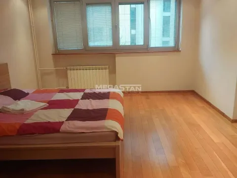 Izdavanje, četvorosoban stan, 156m², Vračar Centar, Vračar Sve Podlokacije - image 3