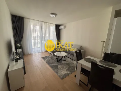 Rent, two bedroom apartment, 56m², Savski Venac, Beograd - image 2