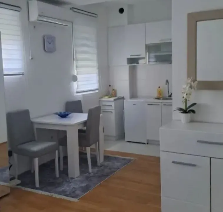 Izdavanje, stan, 30m², Zabjelo, Podgorica