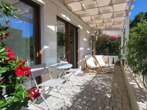 Izdavanje, dvosoban stan, 70m², Tivat, Crna Gora - image 10