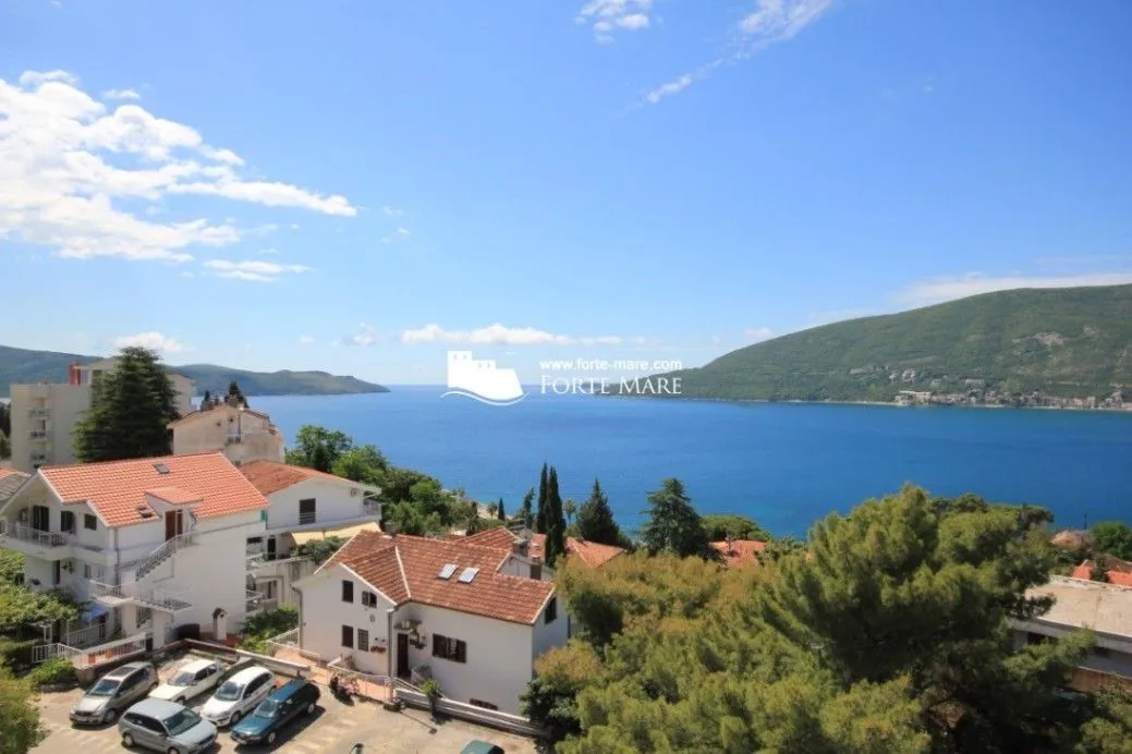 Prodaja, dvosoban stan, 98m², Herceg Novi, Crna Gora