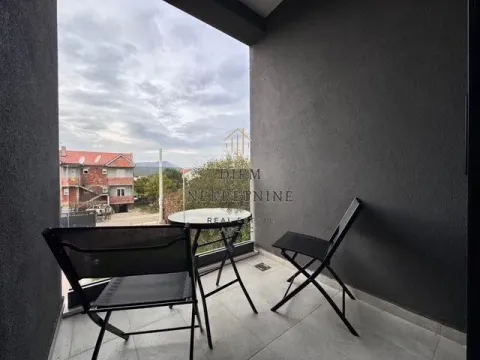 Izdavanje, kuća, 150m², Donja Gorica, Podgorica - image 4