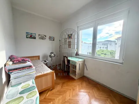 Prodaja, trosoban stan, 70m², Centar, Podgorica - image 13