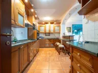 Rent, four bedroom apartment, 170m², Gorica C, Podgorica - image 8