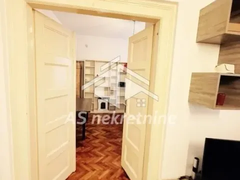 Rent, apartment, 68m², Kalenić Pijaca, Vračar Sve Podlokacije - image 9