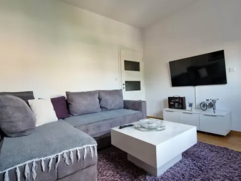 Rent, one bedroom apartment, 45m², Stari Aerodrom, Podgorica - image 4