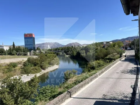 Izdavanje, kuća, 130m², Stara Varoš, Podgorica - image 11