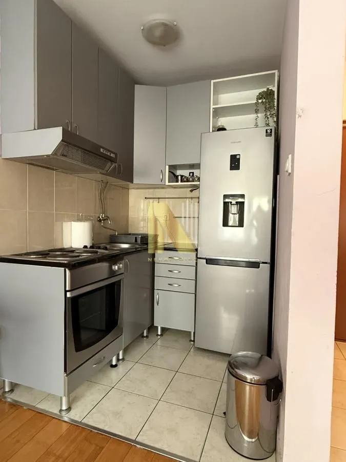 Izdavanje, jednosoban stan, 36m², Rotkvarija, Novi Sad Sve Podlokacije
