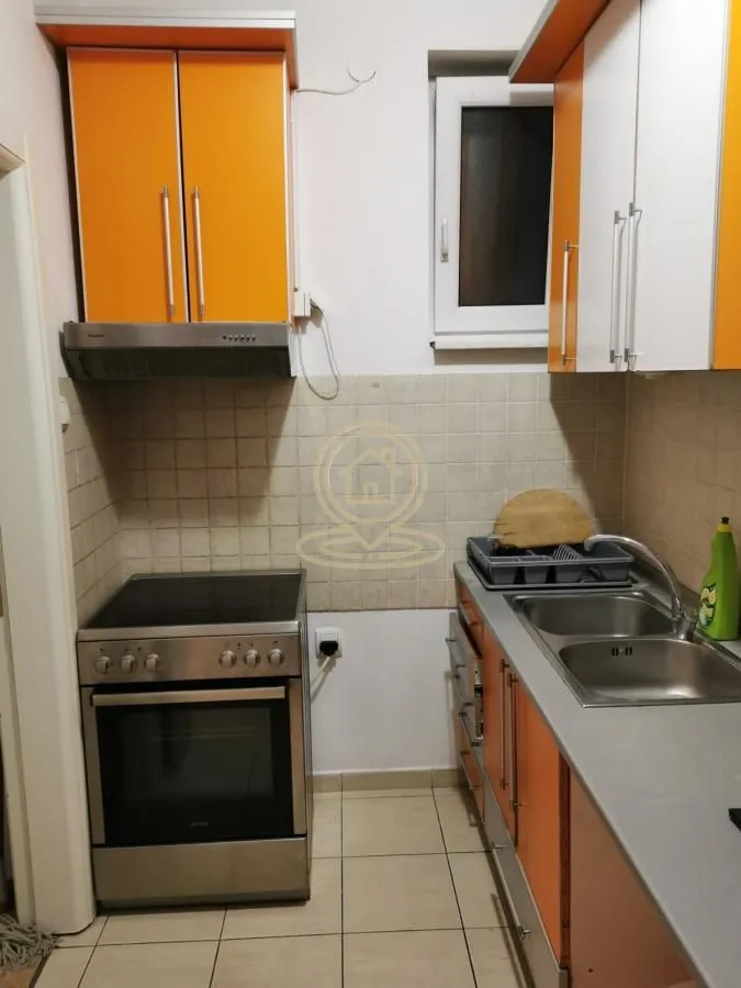 Izdavanje, stan, 60m², Centar, Novi Sad