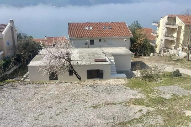 Prodaja, kuća, 100m², Dobrota, Kotor