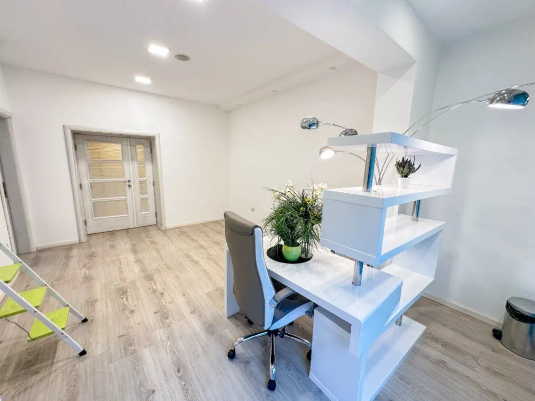 Rent, office space, 70m², Centar, Podgorica