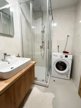 Izdavanje, jednosoban stan, 42m², City Kvart, Podgorica - image 3