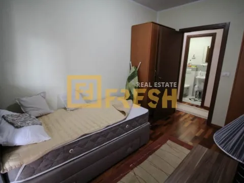 Rent, two bedroom apartment, 74m², City Kvart, Podgorica - image 11