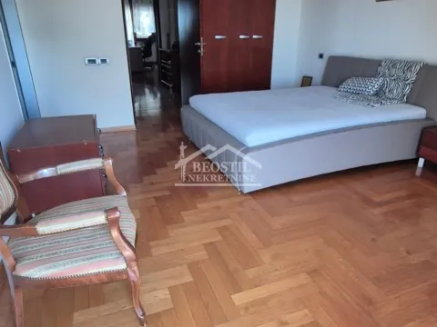 Rent, house, 319m², Julino Brdo, Beograd - image 4