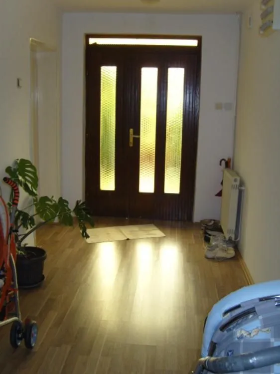 Prodaja, kuća, 200m², Crvene livade, Jagodina