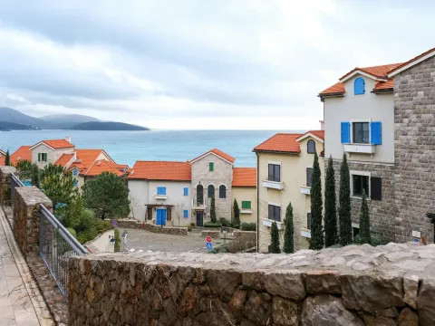 Prodaja, jednosoban stan, 90m², Luštica Bay, Tivat - image 10