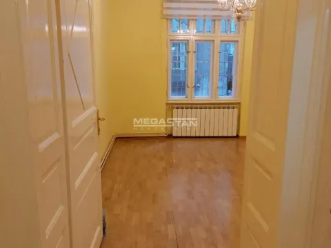 Rent, three bedroom apartment, 70m², Stari Grad, Beograd - image 2