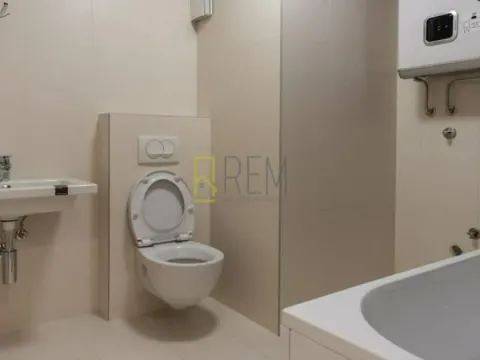 Prodaja, trosoban stan, 114m², Centar, Podgorica - image 4