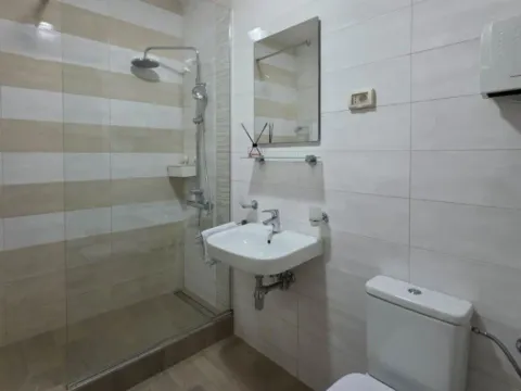 Izdavanje, dvosoban stan, 60m², Zabjelo, Podgorica - image 11